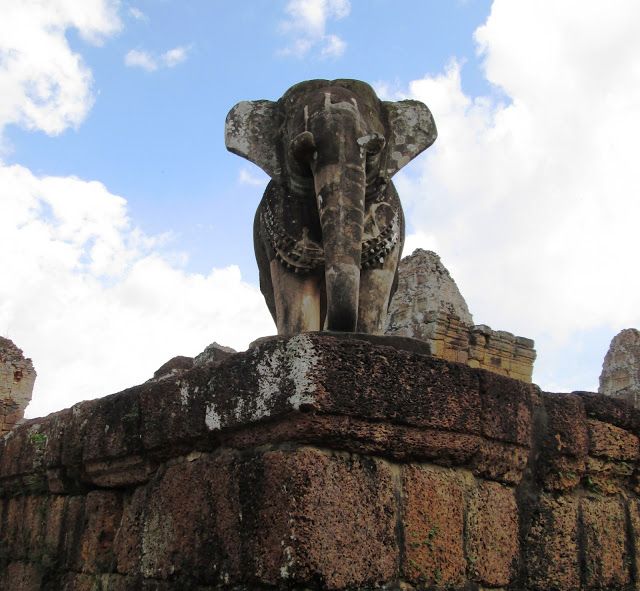 Elefante de Mebón Oriental en Angkor, Camboya
