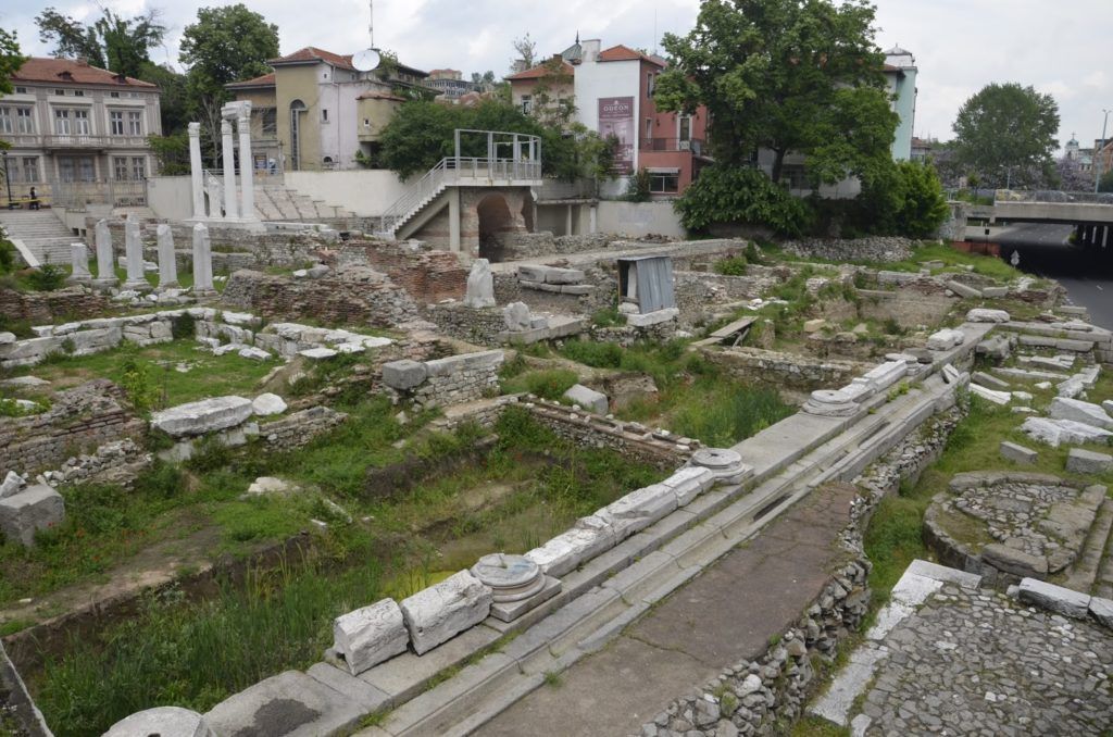 Foro romano con odeón de Plovdiv