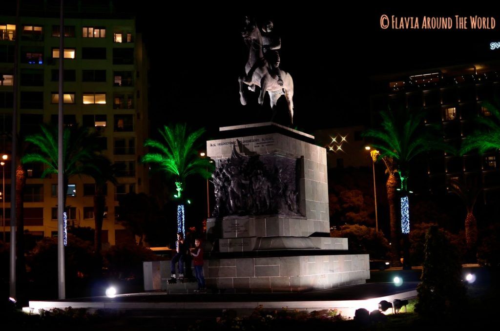 Monumento a la independencia de Izmir