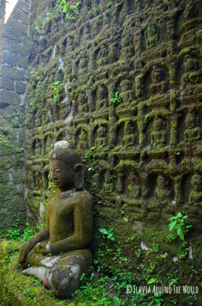 Buda con mini-budas en Koethaung, Mrauk U, Myamanr