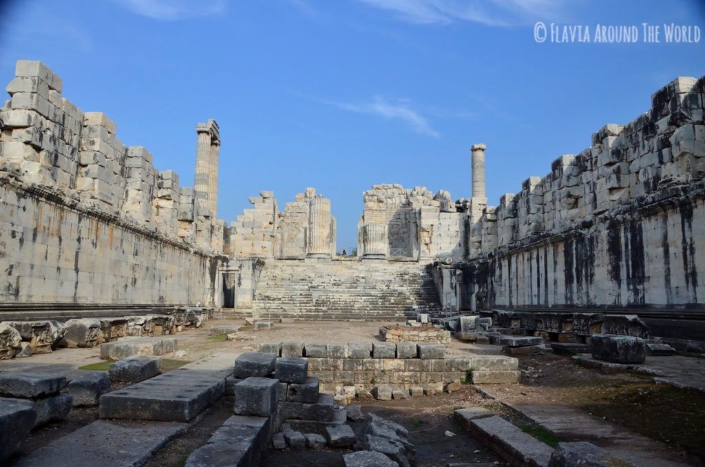 Patio del templo de Apolo, Turquía