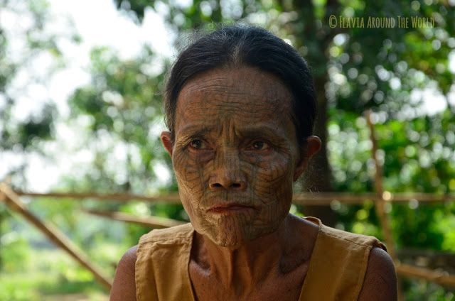 Mujer Chin con la cara tatuada, Myanmar (Birmania)