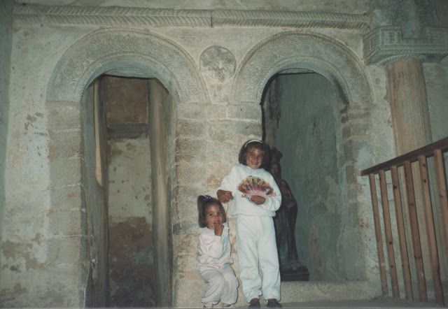 Celia y yo en San Miguel de Lillo, Asturias