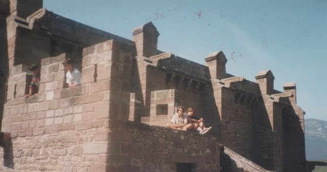 Con mi querida hermana en el castillo de Javier