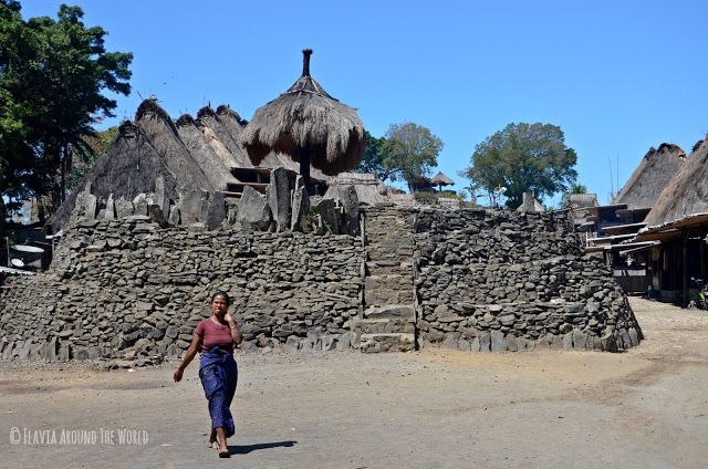 Pueblo tradicional Ngada en Flores, Indonesia